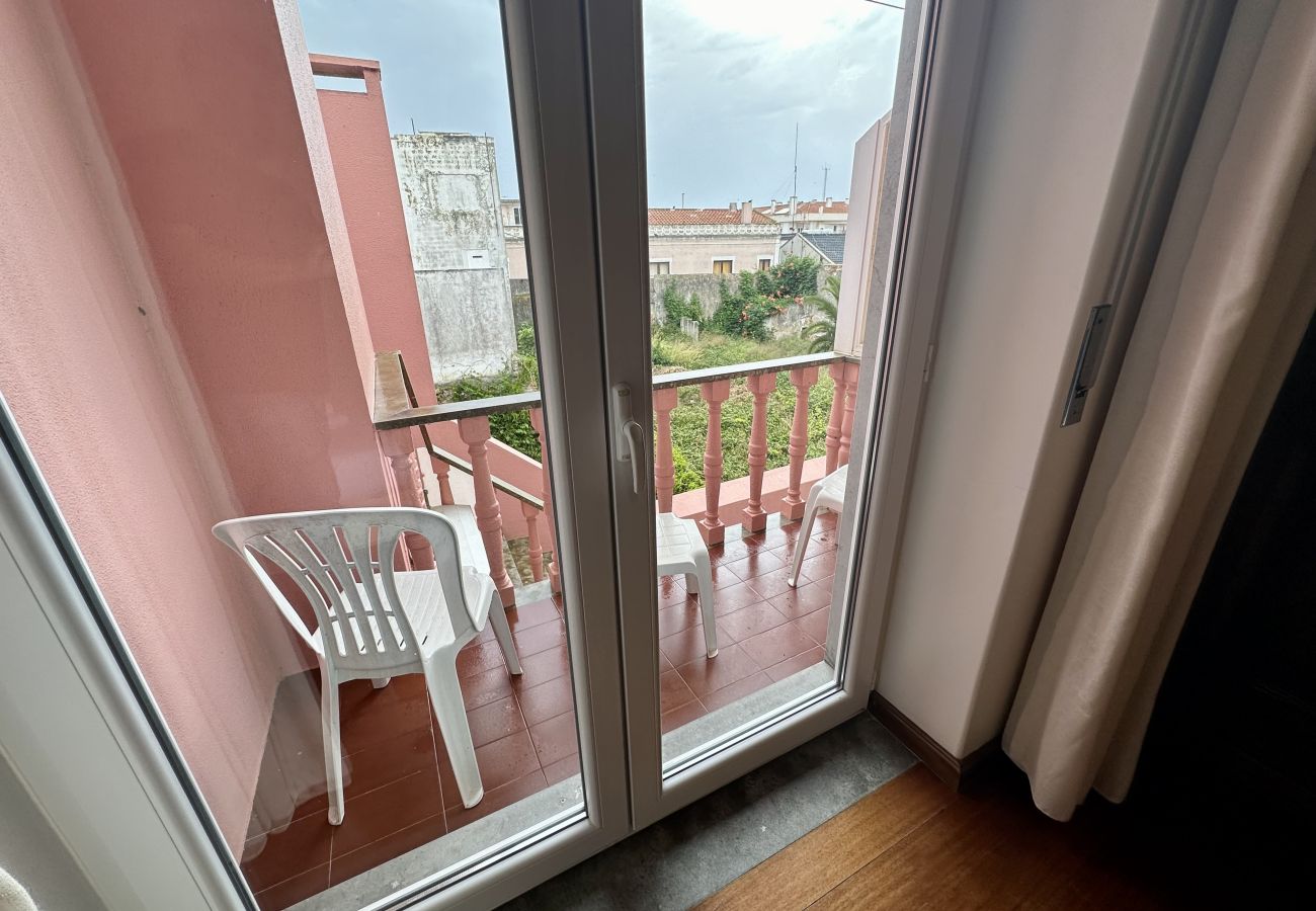 Rent by room in Peniche - Q06 - Best Houses Portugal Residence