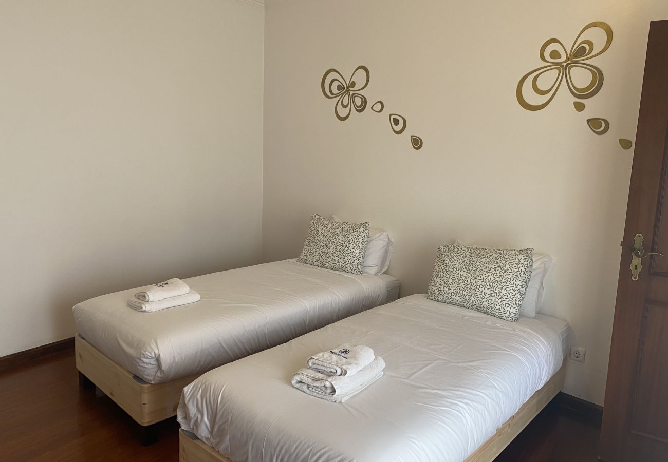 Rent by room in Peniche - Q07 - Best Houses Portugal Residence